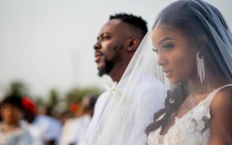 Why I support living together before marriage – Simi