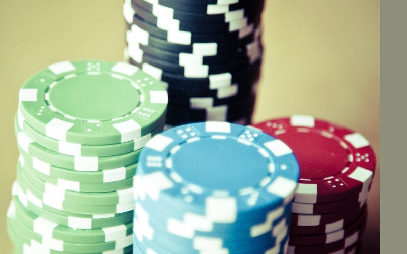Advantages of Playing Casino Games Online
