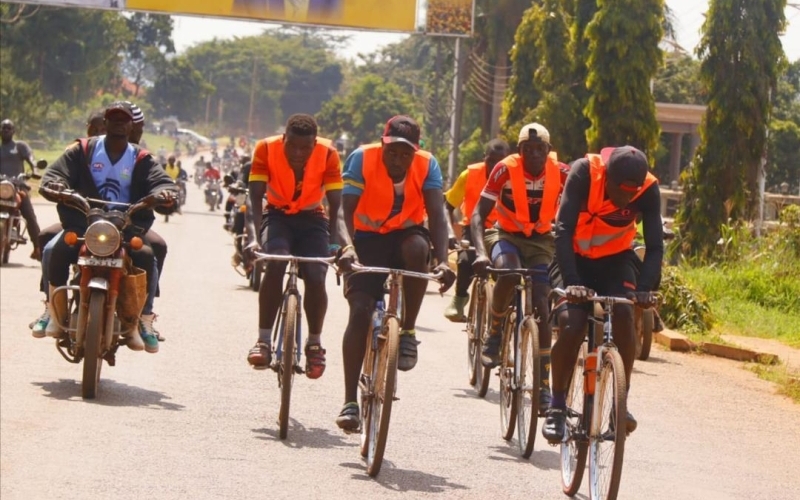 Abajangi Advance as Hundreds Compete in MTN Bunyoro Kingdom Football and Bicycle Races