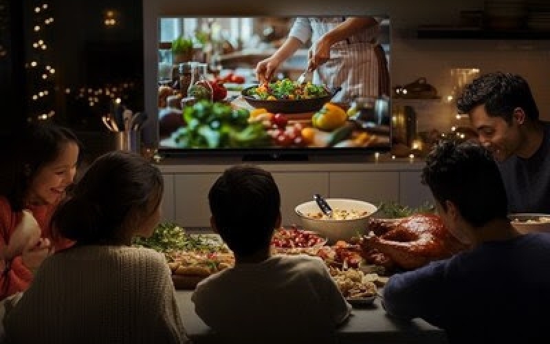 Bring Home the Magic of Christmas with Toshiba TV Z670