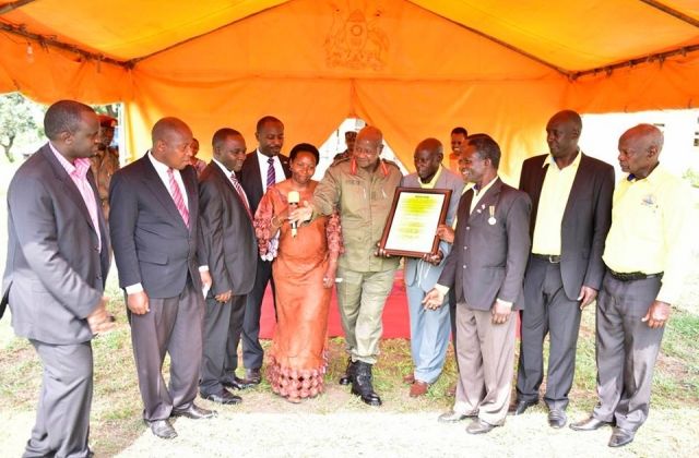 Museveni Receives Resolution to lift Age limit from Kyankwanzi Leaders