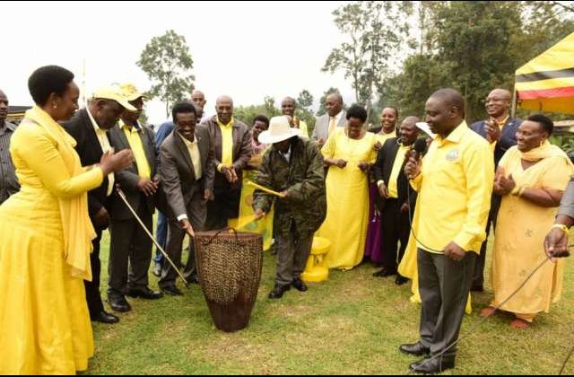 President Museveni promises to invest in solar pumps for production