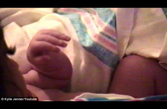 Kylie Jenner gives birth to baby girl with Travis Scott