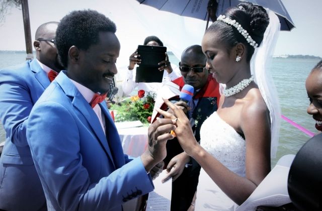 Calvin the Entertainer Weds — See Adorable Photos!