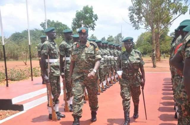 1,800 soldiers flagged off to Somalia