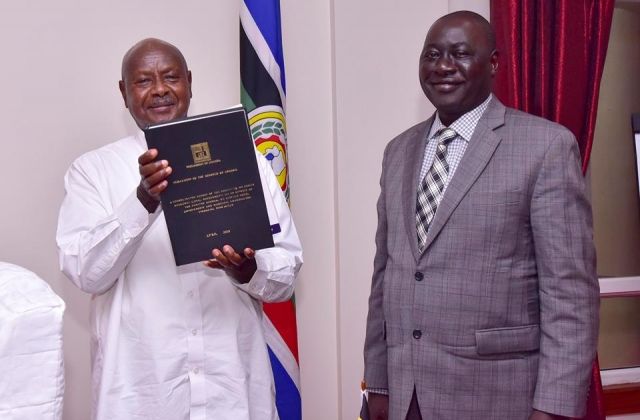 Public Accounts Committee hands over 2016/17 FY report to Museveni