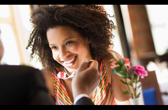10 Things You MUST Know About Dating A Girl In Her Late 20s