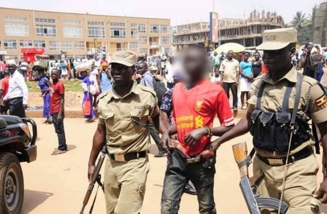 24 Phone, bag snatchers nabbed in down town Kampala