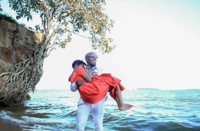 Ykee Benda Enjoys Quality Time With His Girlfriend At Beach