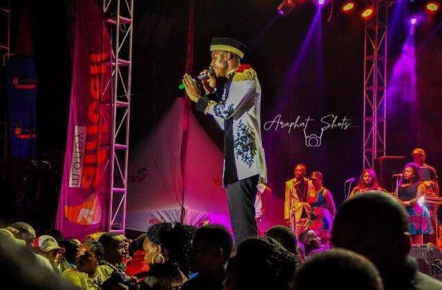 Ray G pulls off one of the greatest shows in Western Uganda’s music history