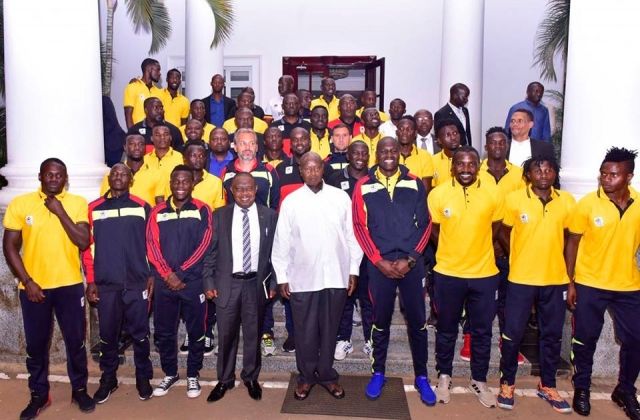 President gifts Uganda Cranes UGX200m ahead of Lesotho games