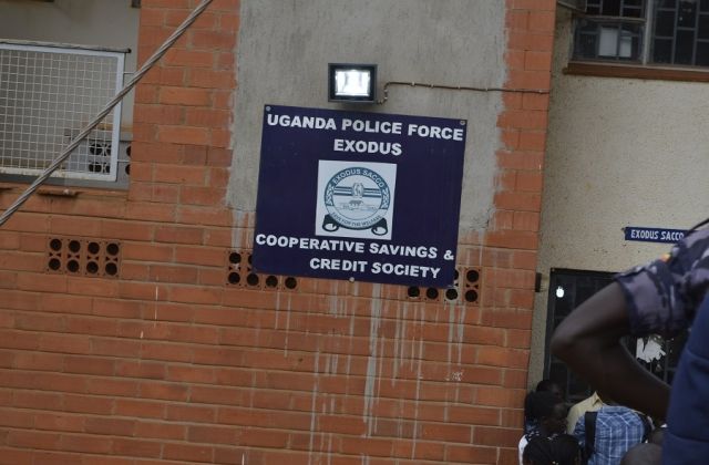 Police officers decry salary deductions