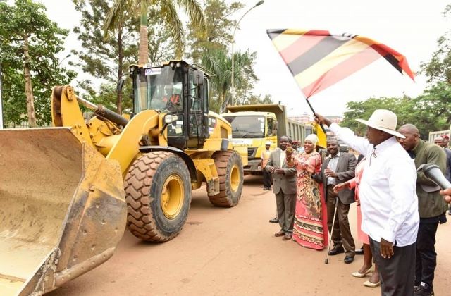 President commissions Kampala Flyover project, announces future plans to rid the city of congestion