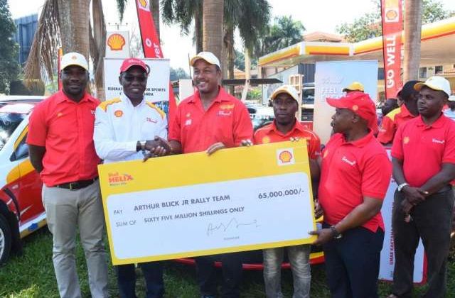 Vivo Energy Uganda Boosts Shell V-Power Pearl of Africa Uganda Rally (POAUR) with 110 million shillings sponsorship.