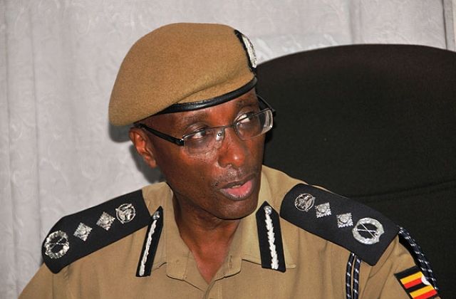 Kayihura Orders Police off Besigye’s Property