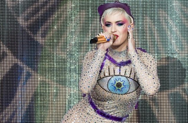 Katy Perry to Host, Perform at 2017 VMAs