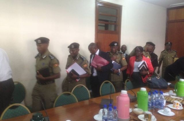 Police Delegation Kicked out of Parliament