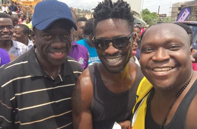 Celebrities Turn Up In Big Numbers At ‘Save Carol Car Wash’ Charity — Photos