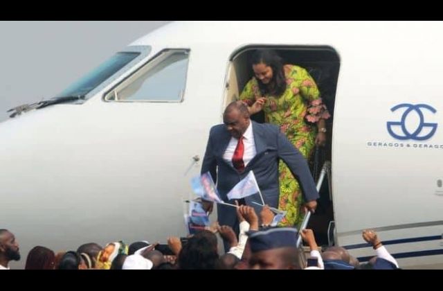 Congolese Crowds welcome ex-warlord Jean-Pierre Bemba back home