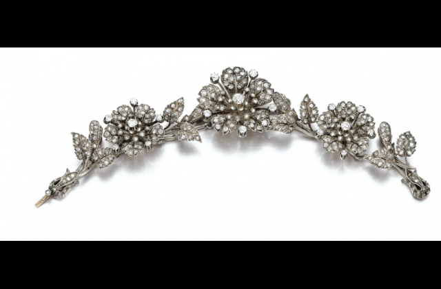 The Wedding Tiara, How to choose it