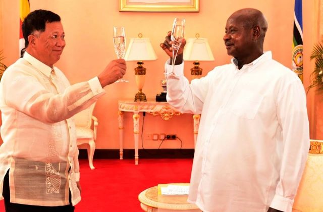 President Museveni Receives credentials of Six new envoys