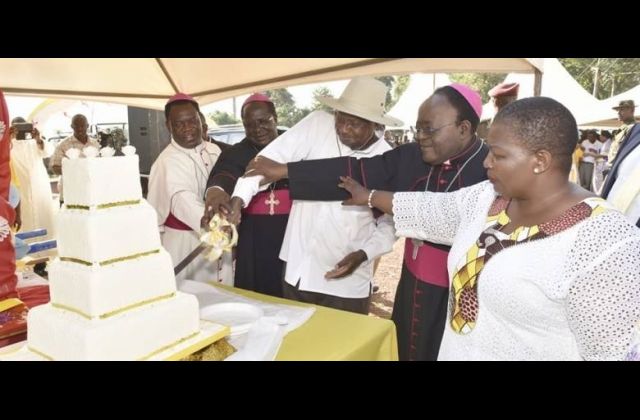 Museveni advises Jinja Catholics to Embrace Commercial Agriculture