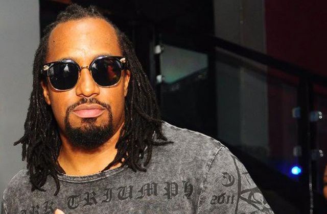 Exclusive: Navio fights with girls in a bar