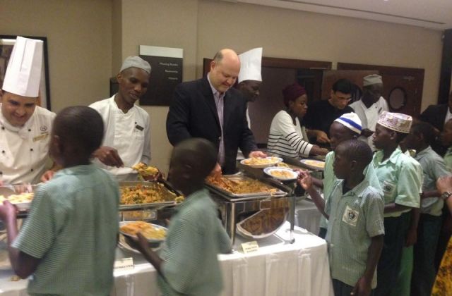 Sheraton Hotel serves Iftar to over 400 orphans to celebrate Ramadan