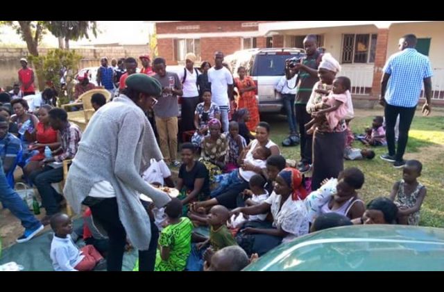 Ziza Bafana Donates Goodies To Kids Of Special Needs On His Birthday!