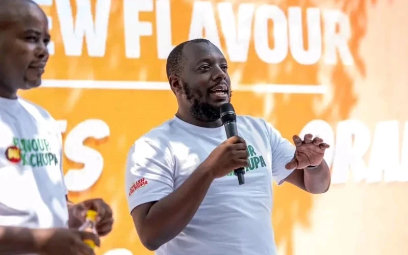 Long Distance Relationships Are a Waste of Time - Kasuku