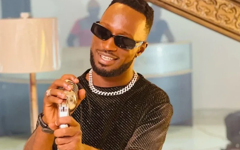 I Am Not Thinking About Politics – Mikie Wine