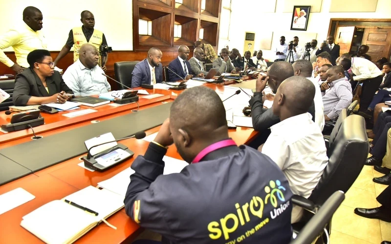 Manufacturers cry foul over digital number plate monopoly