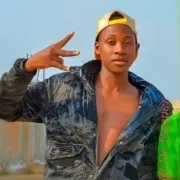 Nze naawe - Ajb De Rapper ug