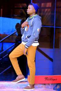 Never Give Up - Meranum Sharikhan Ft Allstar