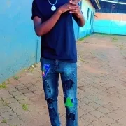 In keni - Lil jazi ug