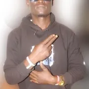 E`yo Onzi - Love vimba
