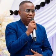 Nayimba - Pastor Sam Senyonjo
