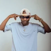 Mokili eza pamba - Souvenir Moise